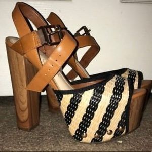 Jessica Simpson wooden platforms 6.5